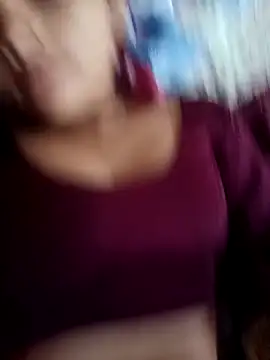 Snapshot of Hitsda chatting on September 18, 2025, 3:20 am Hitsda online show from September 18, 2025, 3:20 am