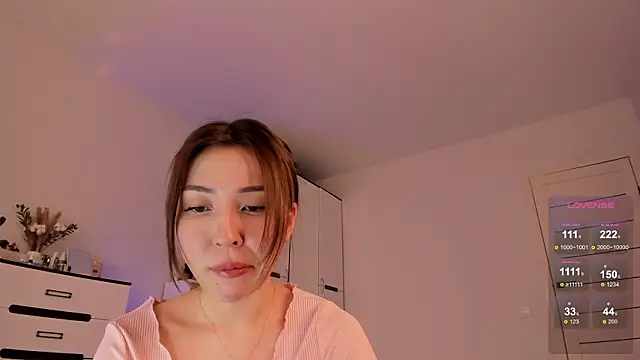 Snapshot of devaivy chatting on February 17, 2026, 8:44 am devaivy online show from February 17, 2026, 8:44 am