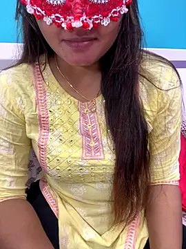 Snapshot of Naughty-Kamini chatting on October 6, 2025, 9:32 am Naughty-Kamini online show from October 6, 2025, 9:32 am