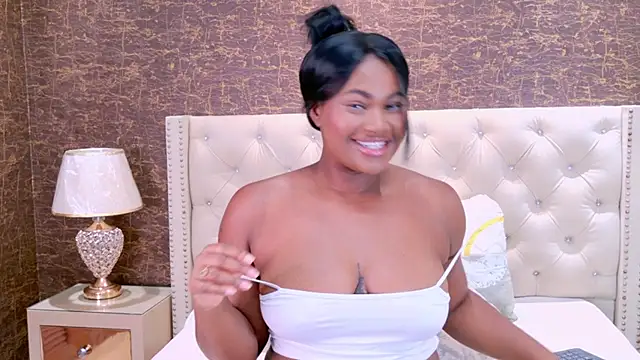 kaylie mitchel online show from November 3, 2025, 9:40 pm