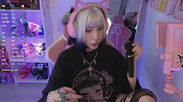 Snapshot of Nana_stolass chatting on May 15, 2026, 8:12 am Nana stolass online show from May 15, 2026, 8:12 am