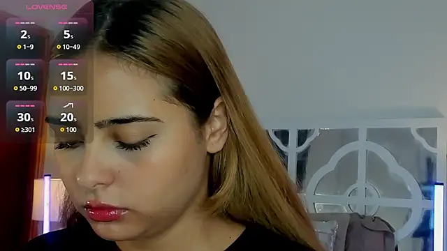 Snapshot of MikaelaStone chatting on December 2, 2025, 12:07 pm MikaelaStone online show from December 2, 2025, 12:07 pm