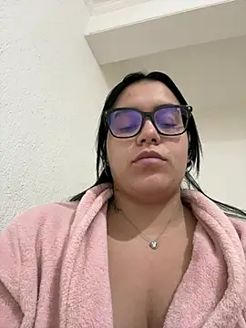 Snapshot of mellhoot chatting on July 19, 2026, 12:08 am mellhoot online show from July 19, 2026, 12:08 am