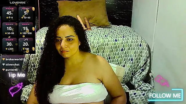 Snapshot of _naughty_milf chatting on February 3, 2026, 7:13 am naughty milf online show from February 3, 2026, 7:13 am