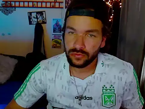 Snapshot of cortelioni_massimo_ chatting on January 15, 2026, 8:34 pm cortelioni massimo online show from January 15, 2026, 8:34 pm