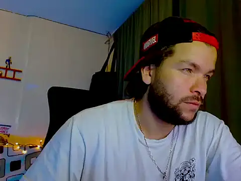 Snapshot of cortelioni_massimo_ chatting on February 25, 2026, 1:06 am cortelioni massimo online show from February 25, 2026, 1:06 am