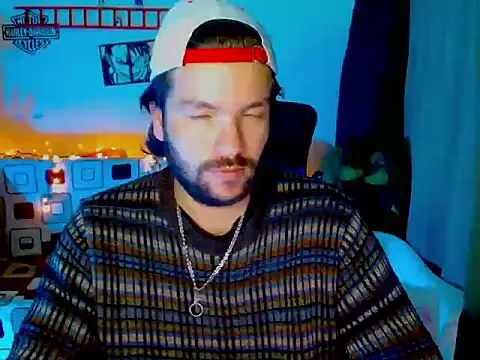 Snapshot of cortelioni_massimo_ chatting on February 21, 2026, 3:30 am cortelioni massimo online show from February 21, 2026, 3:30 am