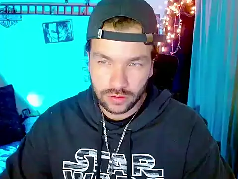 Snapshot of cortelioni_massimo_ chatting on December 18, 2025, 10:13 pm cortelioni massimo online show from December 18, 2025, 10:13 pm