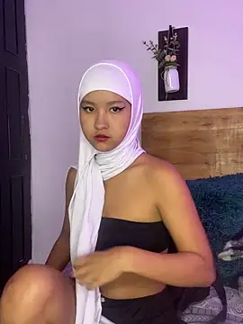 Snapshot of Firuze_Hatunn chatting on September 9, 2025, 11:30 am Firuze Hatunn online show from September 9, 2025, 11:30 am