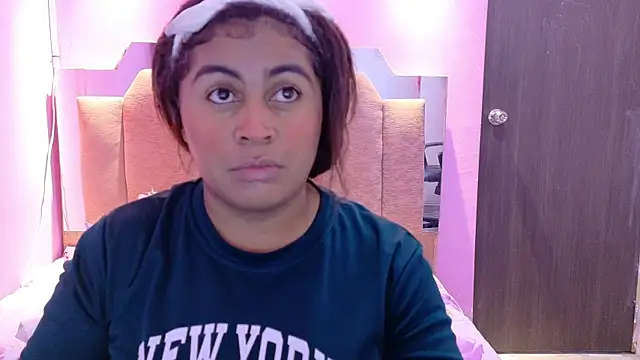 AndreaSweet2 online show from February 27, 2026, 8:08 pm