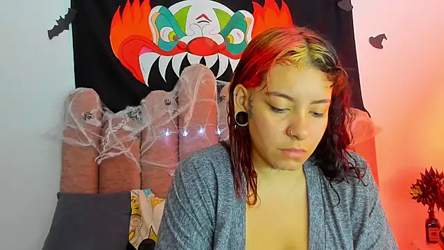 Snapshot of Lily666_ chatting on October 19, 2025, 11:46 am Lily666 online show from October 19, 2025, 11:46 am