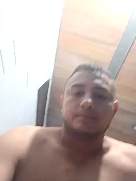 Snapshot of Geral_Yeraldyn09 chatting on November 15, 2025, 7:29 pm Geral Yeraldyn09 online show from November 15, 2025, 7:29 pm