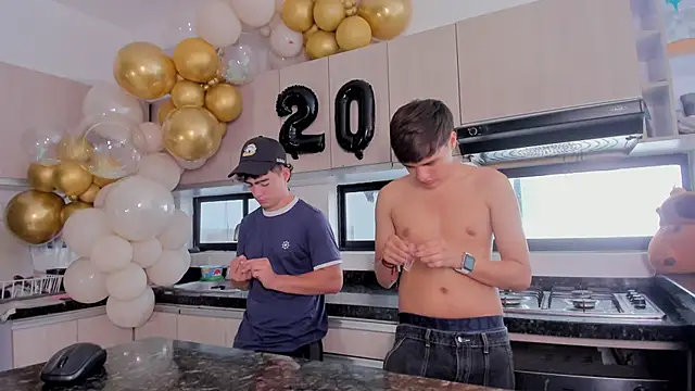 sweet petter online show from November 22, 2025, 2:16 pm