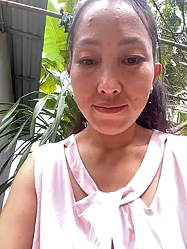 Huong-Ly online show from September 22, 2025, 7:25 am