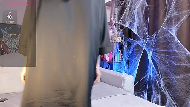 salmaesco online show from October 25, 2025, 12:43 am