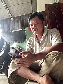 Snapshot of hotboy2x chatting on February 27, 2026, 3:40 am hotboy2x online show from February 27, 2026, 3:40 am