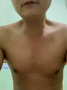 Snapshot of hotboy2x chatting on January 31, 2026, 9:02 pm hotboy2x online show from January 31, 2026, 9:02 pm