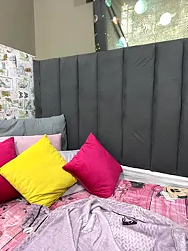 Dirtydaisyxx25 online show from November 25, 2025, 10:26 am