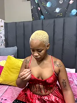 Dirtydaisyxx25 online show from November 26, 2025, 4:40 pm