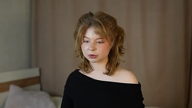 Snapshot of Stella_Vanila chatting on September 12, 2025, 11:04 pm Stella Vanila online show from September 12, 2025, 11:04 pm