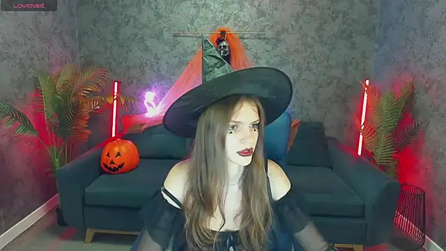 Snapshot of PussyOnLuck chatting on October 28, 2025, 6:45 am PussyOnLuck online show from October 28, 2025, 6:45 am