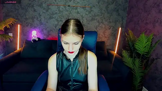 Snapshot of PussyOnLuck chatting on November 6, 2025, 7:01 am PussyOnLuck online show from November 6, 2025, 7:01 am