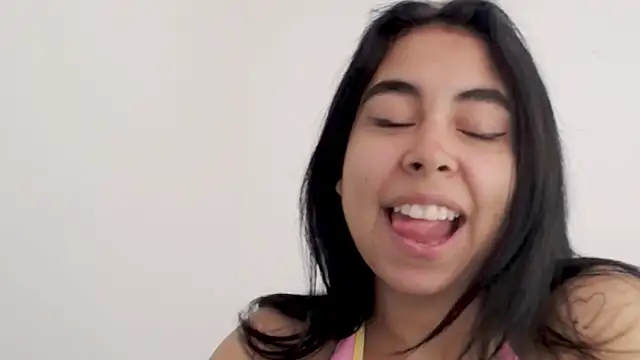 lily robertss  online show from February 24, 2026, 3:02 pm