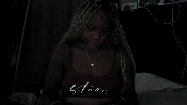 Snapshot of Curvy_AfricanQuinn chatting on September 19, 2025, 4:44 pm Curvy AfricanQuinn online show from September 19, 2025, 4:44 pm