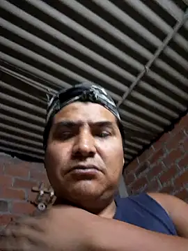 Manuelit18 online show from August 8, 2026, 12:50 am
