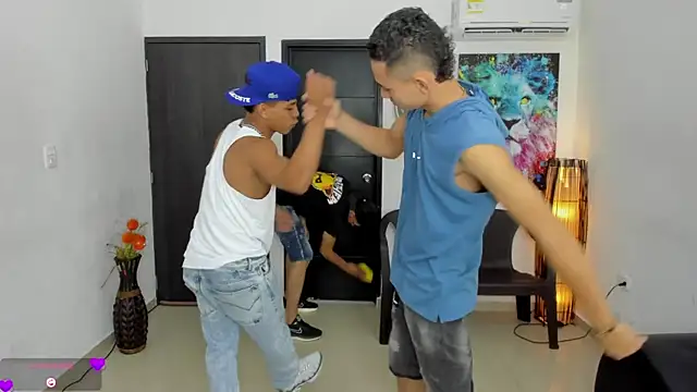 Playhardsex  online show from November 26, 2025, 11:05 pm