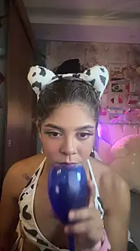 Snapshot of hannachris- chatting on June 25, 2026, 9:42 pm hannachris- online show from June 25, 2026, 9:42 pm