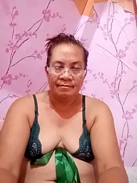 Snapshot of vickyhot1966 chatting on September 14, 2025, 4:35 am vickyhot1966 online show from September 14, 2025, 4:35 am