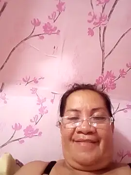 Snapshot of vickyhot1966 chatting on September 19, 2025, 9:35 am vickyhot1966 online show from September 19, 2025, 9:35 am