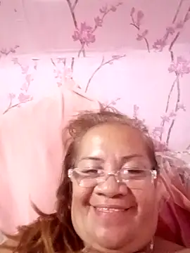 vickyhot1966 online show from April 1, 2026, 1:34 pm