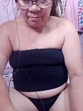 vickyhot1966 online show from April 11, 2026, 5:48 am