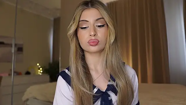 GeorginaHarn online show from March 6, 2026, 9:04 am