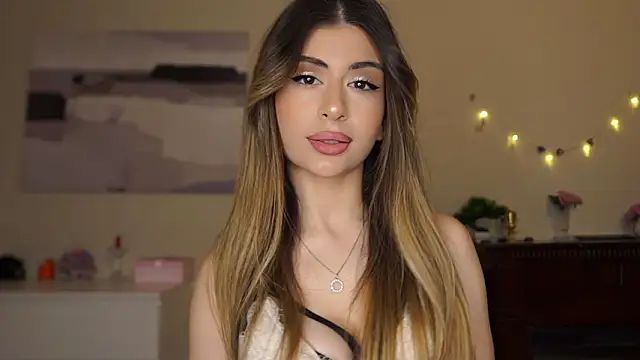 GeorginaHarn online show from February 19, 2026, 8:11 am