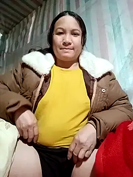 Love-Mama33 online show from January 7, 2026, 12:59 am