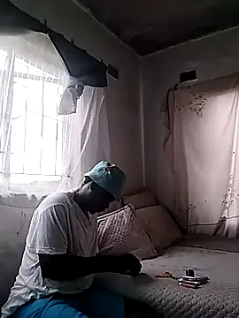 Snapshot of khwezi6969 chatting on December 18, 2025, 10:41 am khwezi6969 online show from December 18, 2025, 10:41 am