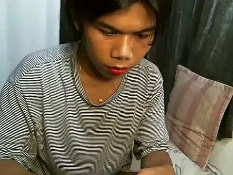 alezandraxx online show from October 19, 2025, 9:56 am