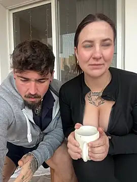 ManjaWinkler online show from February 15, 2026, 4:46 am