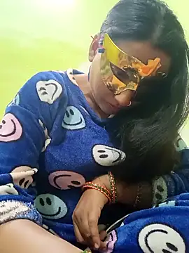 Snapshot of baurisilpi chatting on December 19, 2025, 6:10 pm baurisilpi online show from December 19, 2025, 6:10 pm