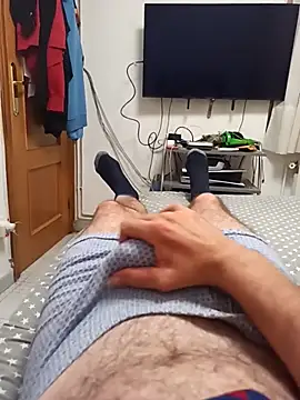 gigolobcn online show from May 20, 2026, 2:08 am