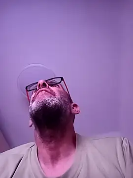 gigolobcn online show from March 28, 2026, 10:00 pm