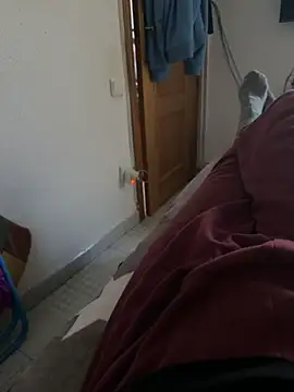 gigolobcn online show from February 12, 2026, 1:33 pm