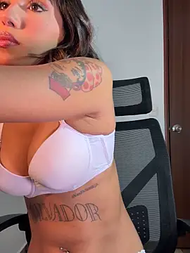 Snapshot of Danicute_ chatting on September 18, 2025, 6:05 am Danicute online show from September 18, 2025, 6:05 am