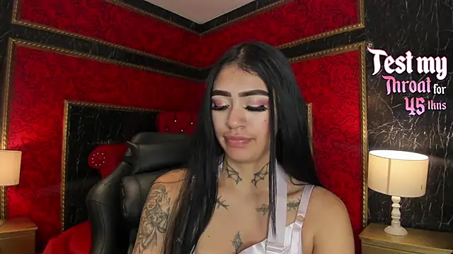 AlexiaCooperr online show from September 23, 2025, 1:07 pm