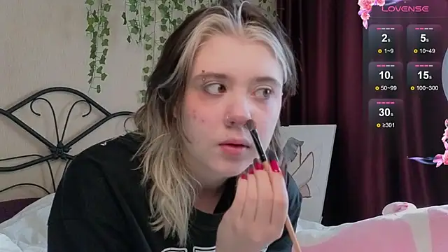 IrisSoCute online show from September 10, 2025, 4:22 am