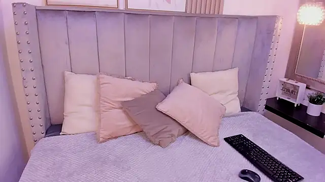 Snapshot of Natt_Clark chatting on November 4, 2025, 5:17 pm Natt Clark online show from November 4, 2025, 5:17 pm