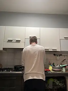 Axl hot online show from April 13, 2026, 6:34 pm